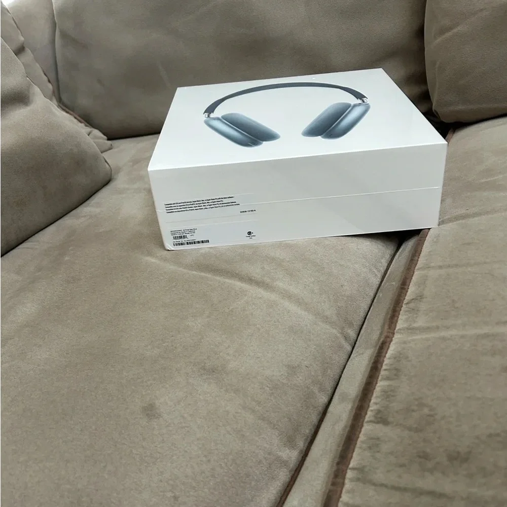 Apple Over-Ear Headphones